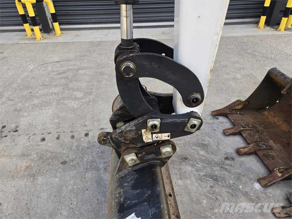 Bobcat E17 Mini ekskavatori < 7 t