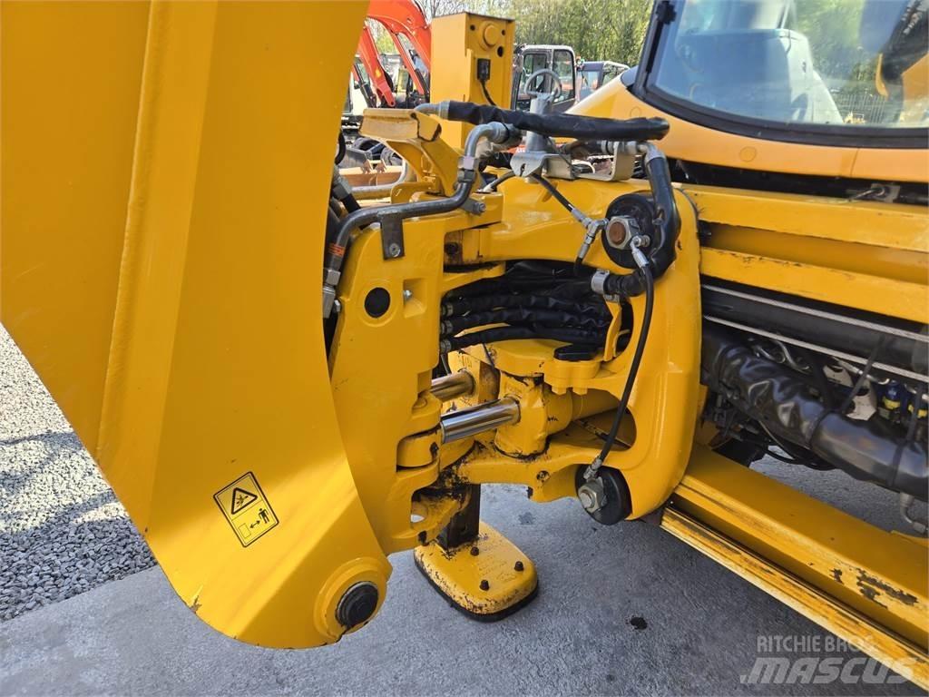 JCB 3CX Ekskavatori-iekrāvēji