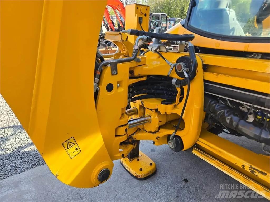 JCB 3CX Ekskavatori-iekrāvēji