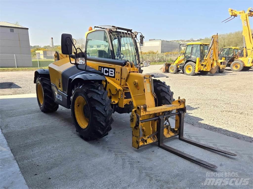 JCB 535-95 Teleskopiskie manipulatori