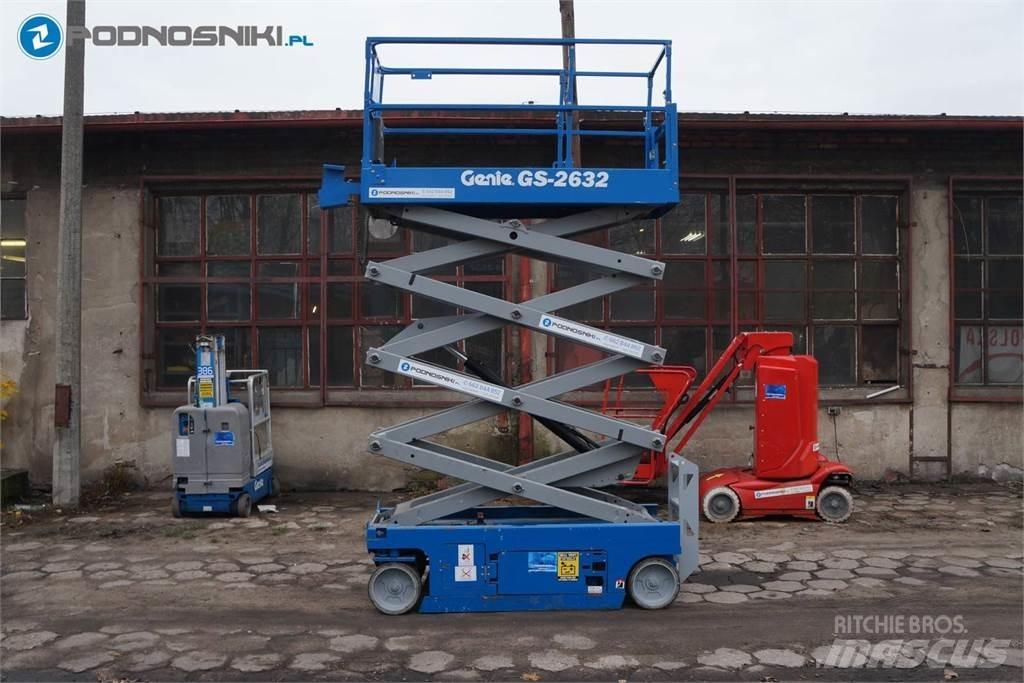 Genie 2632 Šķerveida pacēlāji