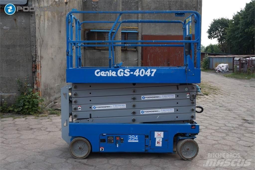 Genie 4047 Šķerveida pacēlāji