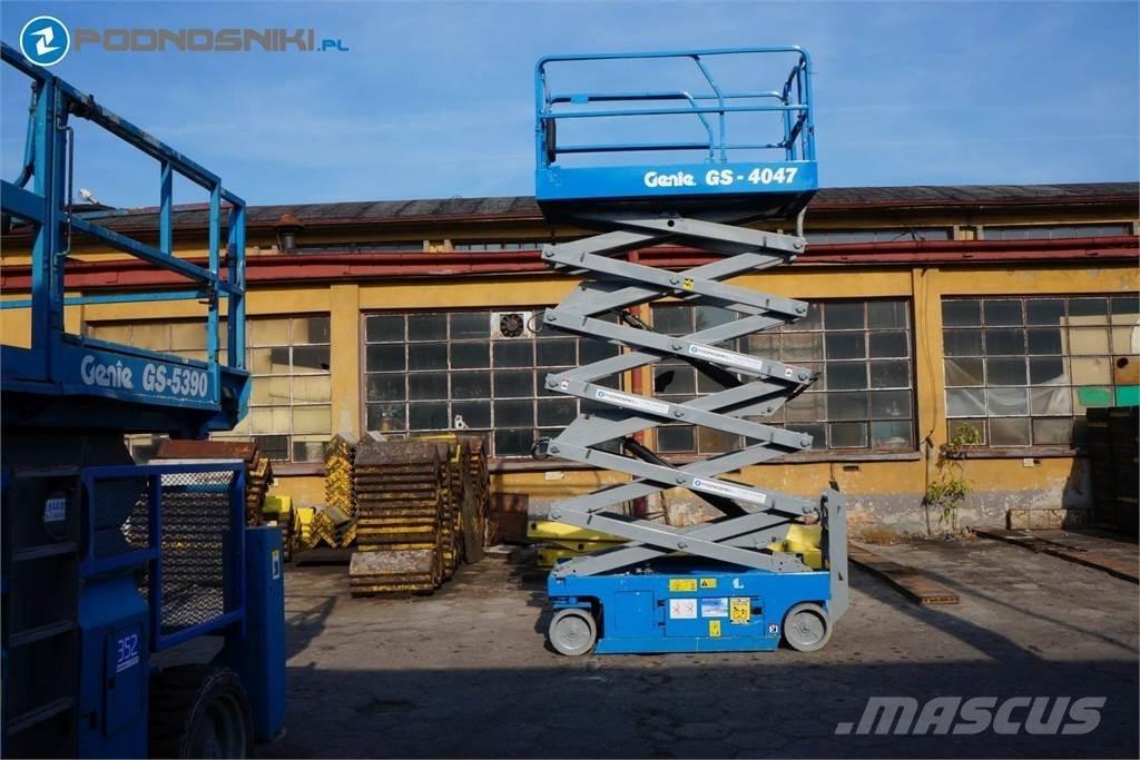 Genie 4047 Šķerveida pacēlāji
