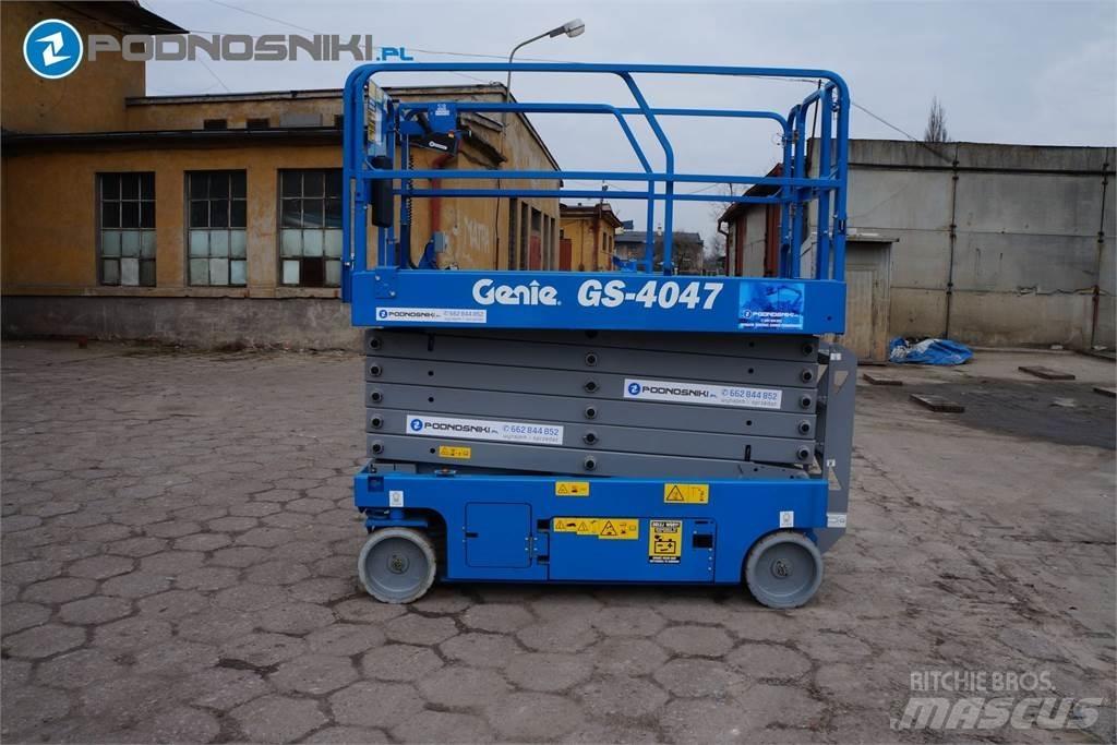 Genie 4047 Šķerveida pacēlāji