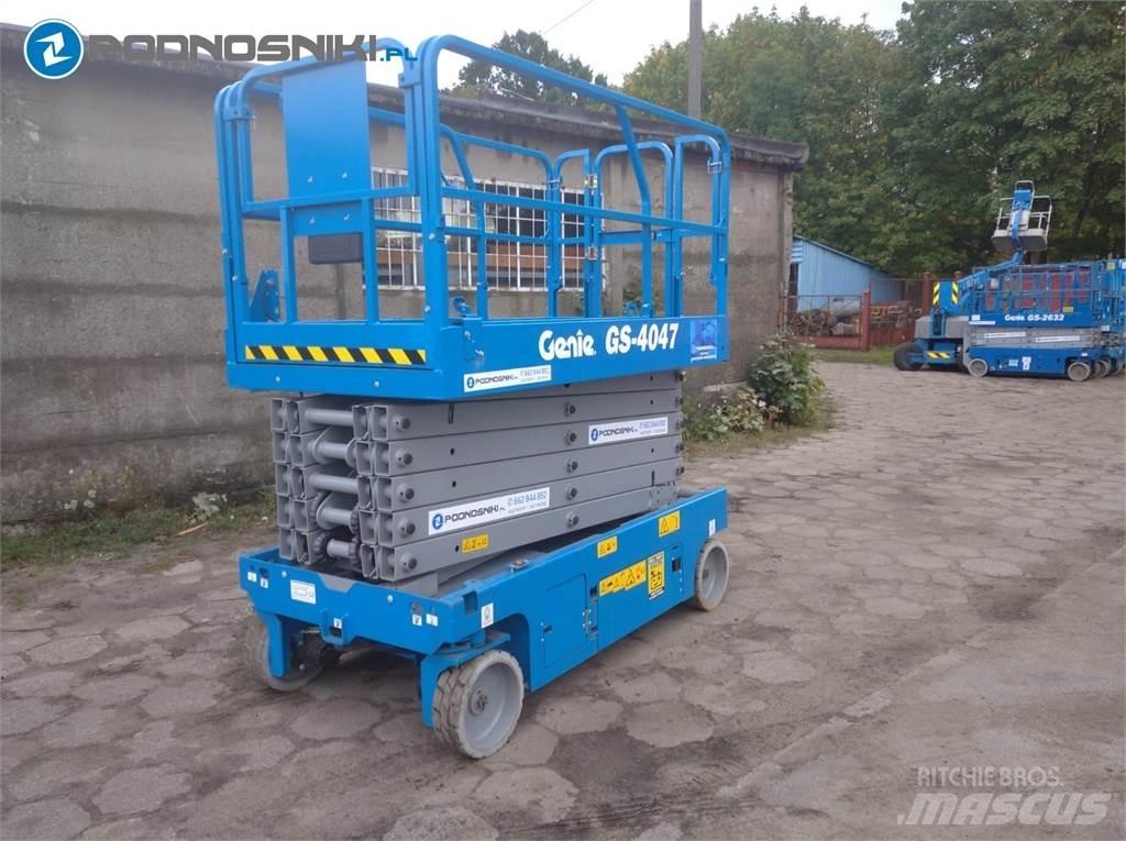 Genie 4047 Šķerveida pacēlāji