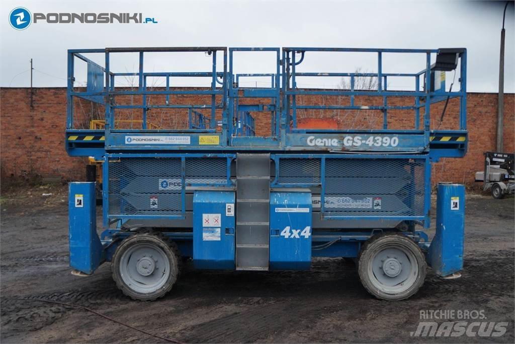 Genie 4390 Šķerveida pacēlāji