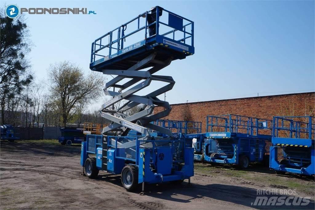 Genie 4390 Šķerveida pacēlāji