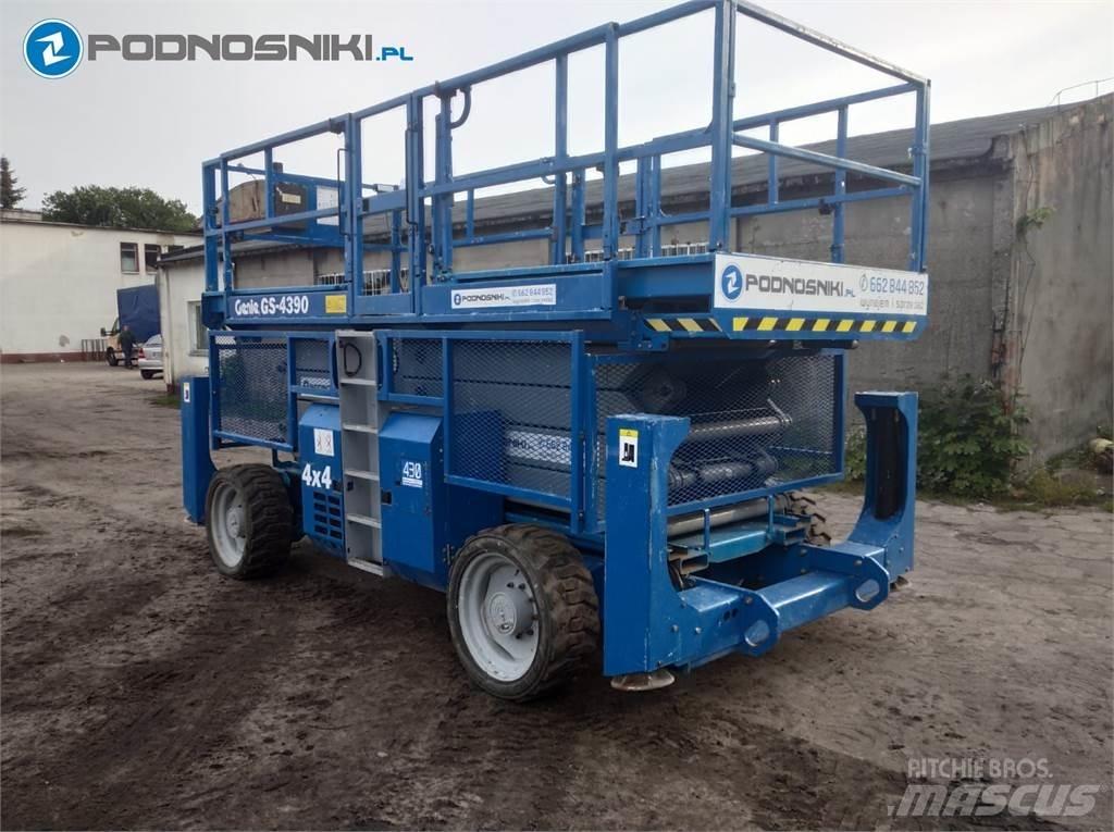 Genie 4390 Šķerveida pacēlāji