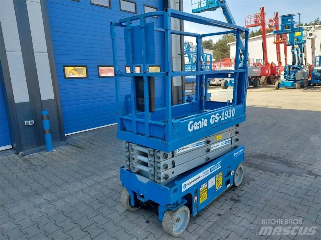 Genie GS-1930 Šķerveida pacēlāji