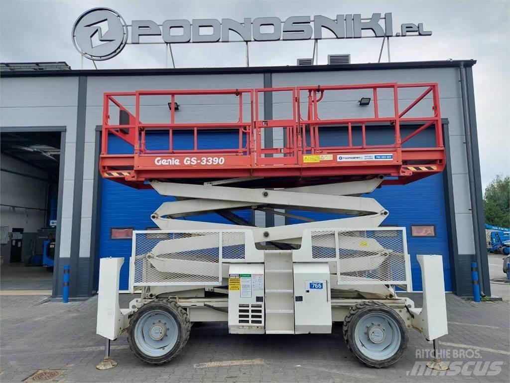 Genie GS-3390 Šķerveida pacēlāji