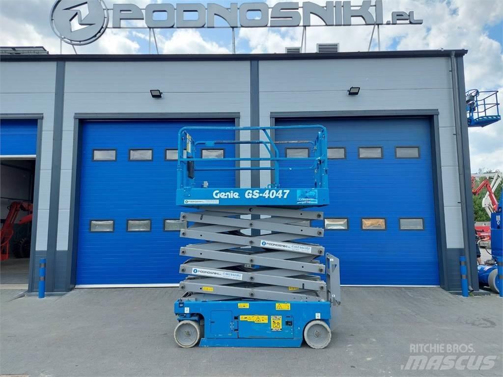 Genie GS-4047 Šķerveida pacēlāji