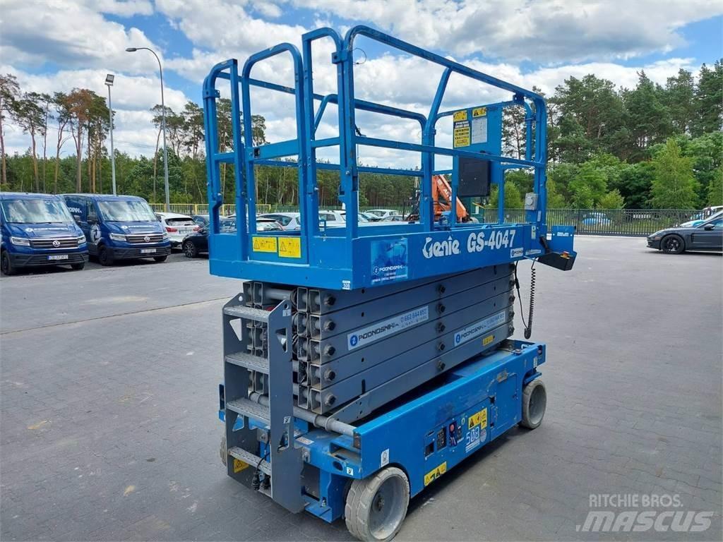 Genie GS-4047 Šķerveida pacēlāji