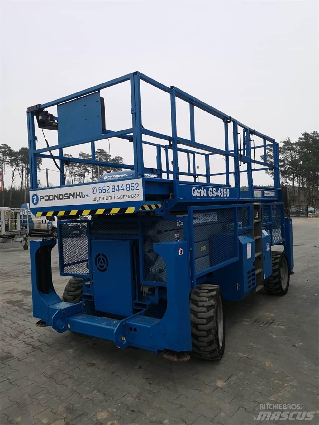 Genie GS-4390 Šķerveida pacēlāji
