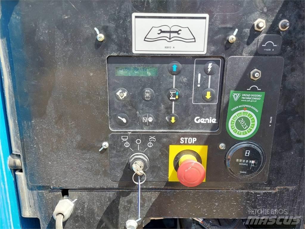 Genie GS-4390 RT Šķerveida pacēlāji