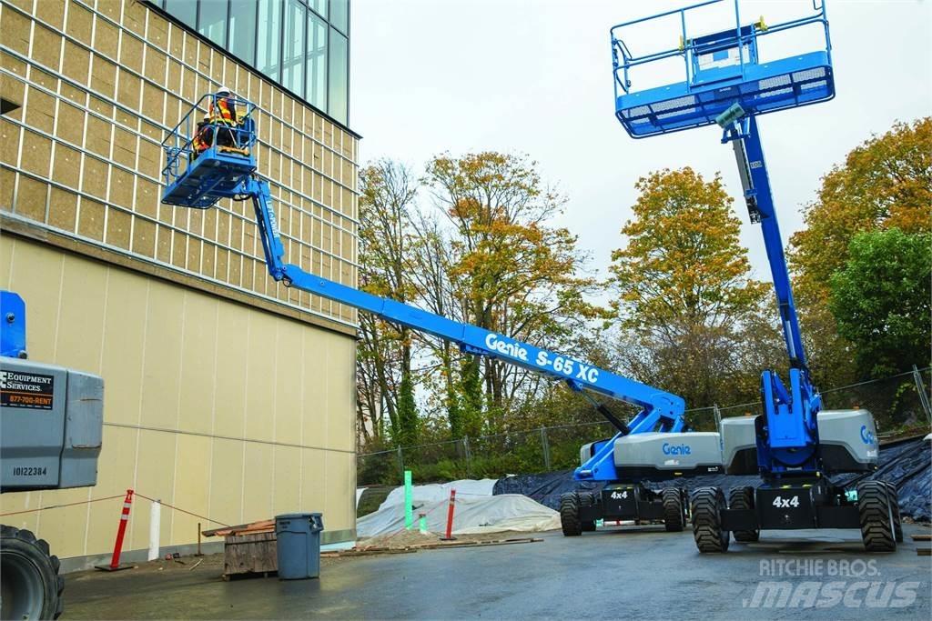 Genie S-65 XC Teleskopiskie pacēlāji