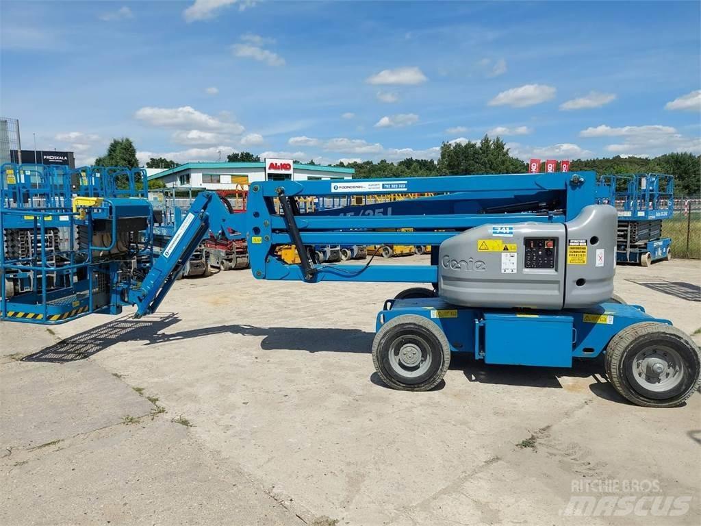 Genie Z-45/25J DC Strēles pacēlāji