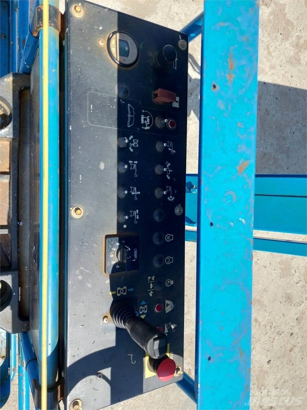 Genie Z-45/25J DC Strēles pacēlāji