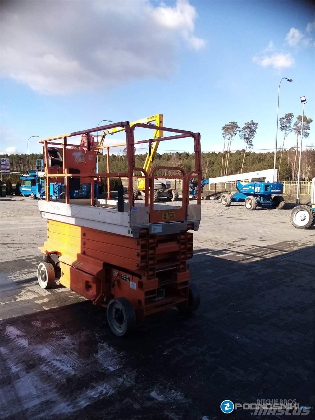 JLG 2646ES Šķerveida pacēlāji