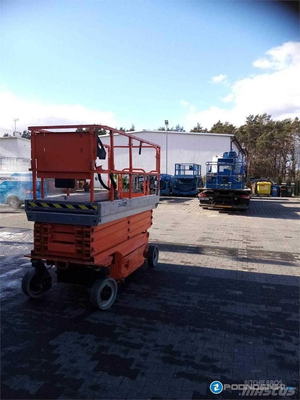 JLG 2646ES Šķerveida pacēlāji