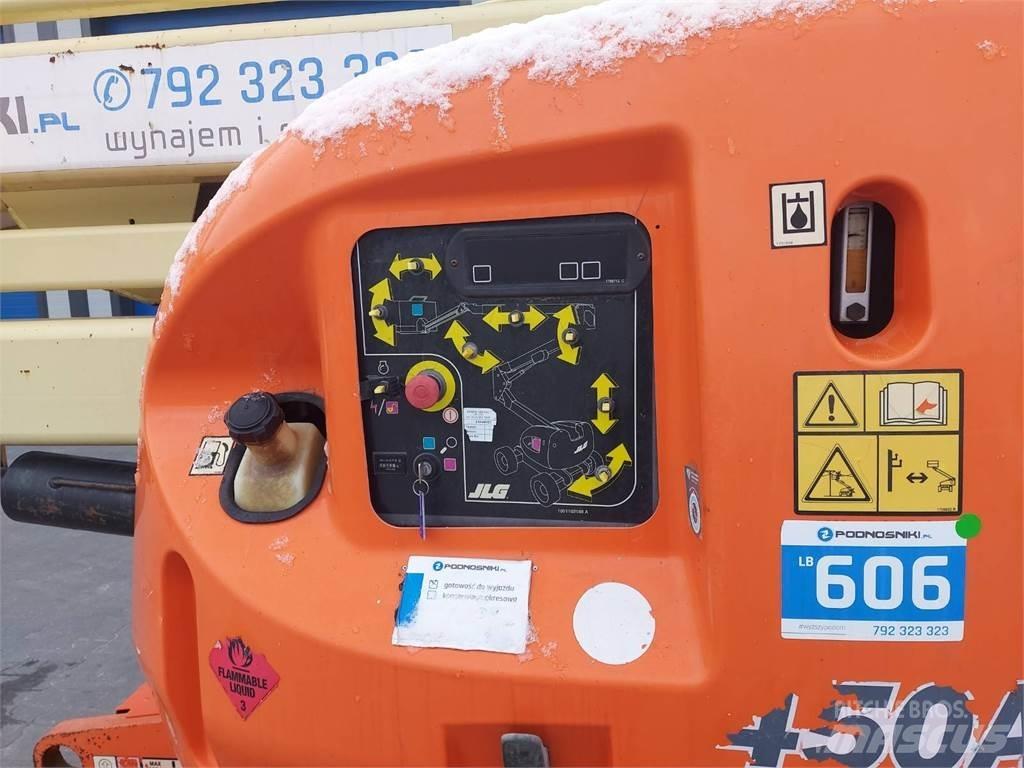 JLG 450AJ Strēles pacēlāji