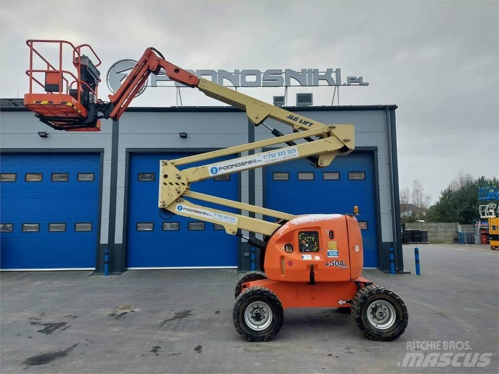 JLG 450AJ Strēles pacēlāji