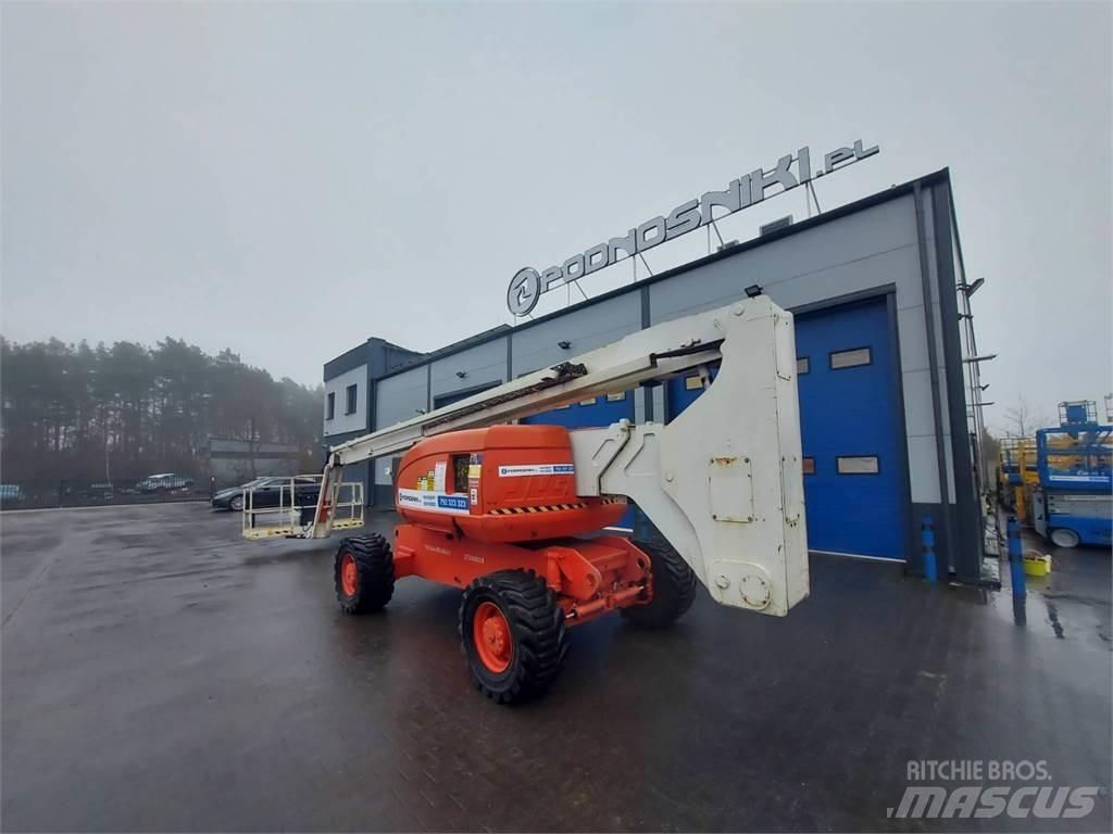 JLG 800AJ Strēles pacēlāji