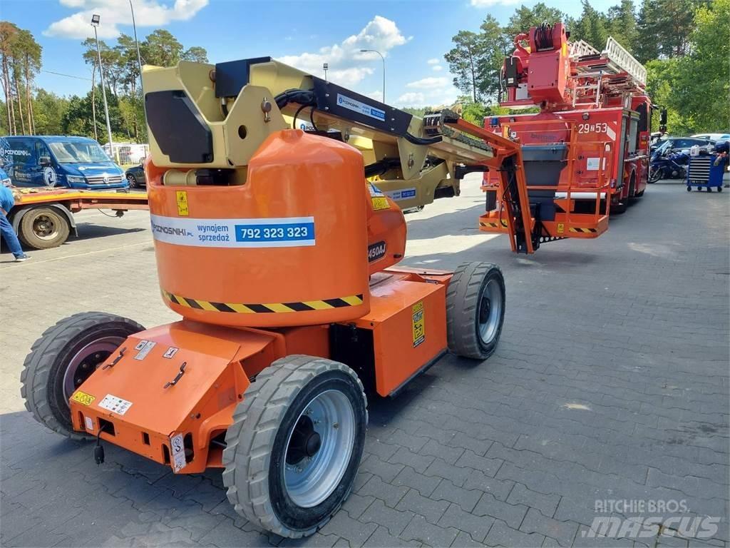 JLG E450AJ Strēles pacēlāji