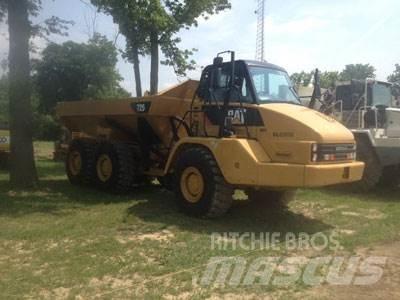 CAT 725 Artikulētie pašizgāzēji