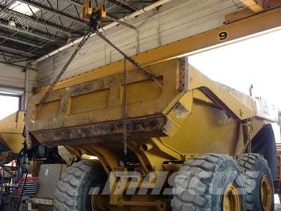 CAT 735 Tailgate Citas sastāvdaļas