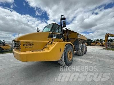 CAT 740 Artikulētie pašizgāzēji