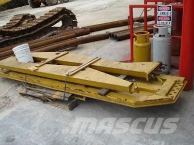 CAT 740 Tailgate Citas sastāvdaļas