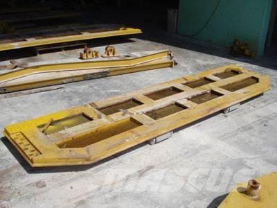 CAT 740 Tailgate Citas sastāvdaļas
