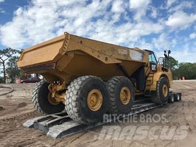 CAT 745C Artikulētie pašizgāzēji