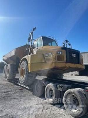 CAT 745C Artikulētie pašizgāzēji