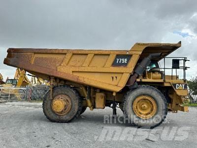 CAT 775E Karjeras kravas automašīnas