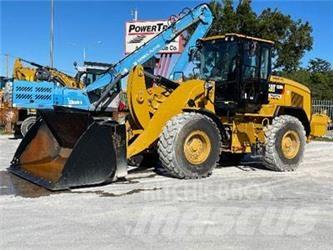CAT 938M Iekrāvēji uz riteņiem