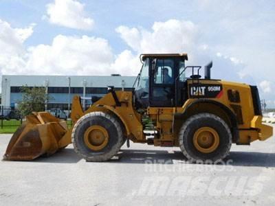 CAT 950M Iekrāvēji uz riteņiem