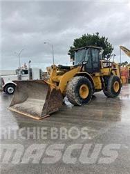 CAT 966M Iekrāvēji uz riteņiem