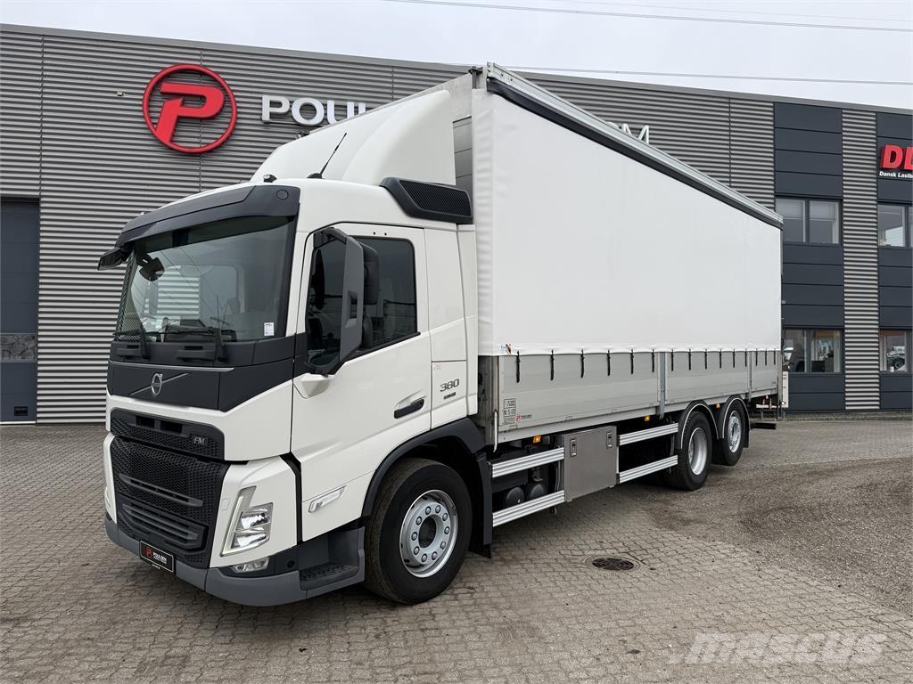 Volvo FM380 6x2*4 Tents