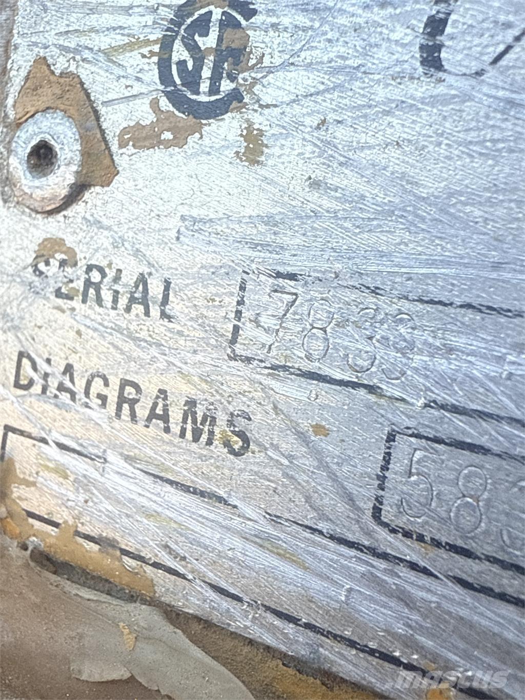 CAT D353E Būvniecība- Citi