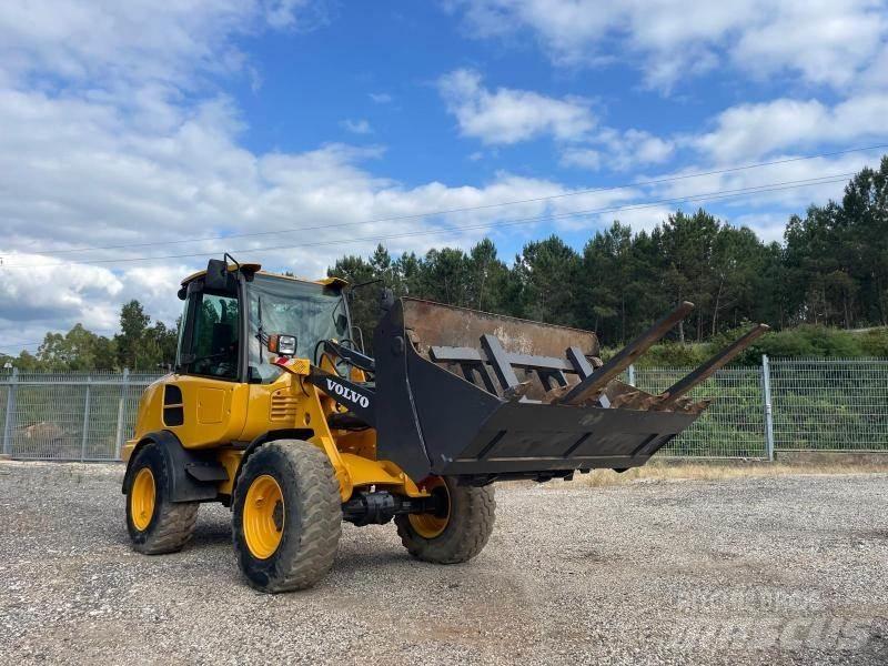 Volvo L 25 F Iekrāvēji uz riteņiem