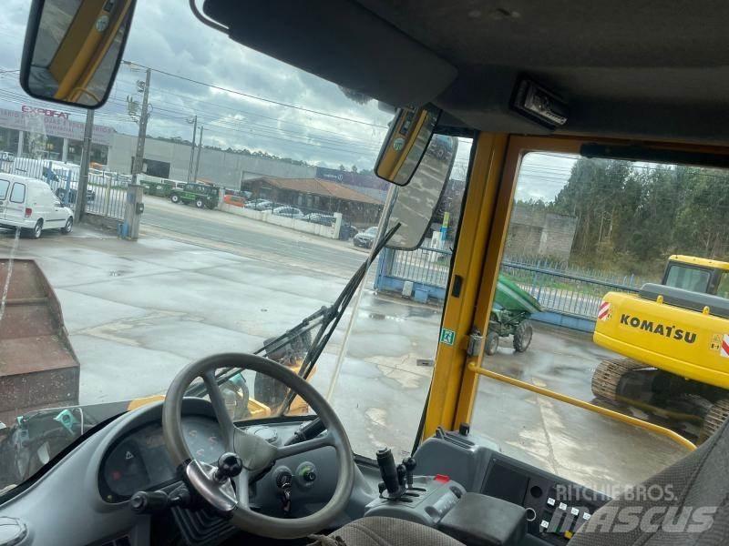 Volvo L 90 E Iekrāvēji uz riteņiem