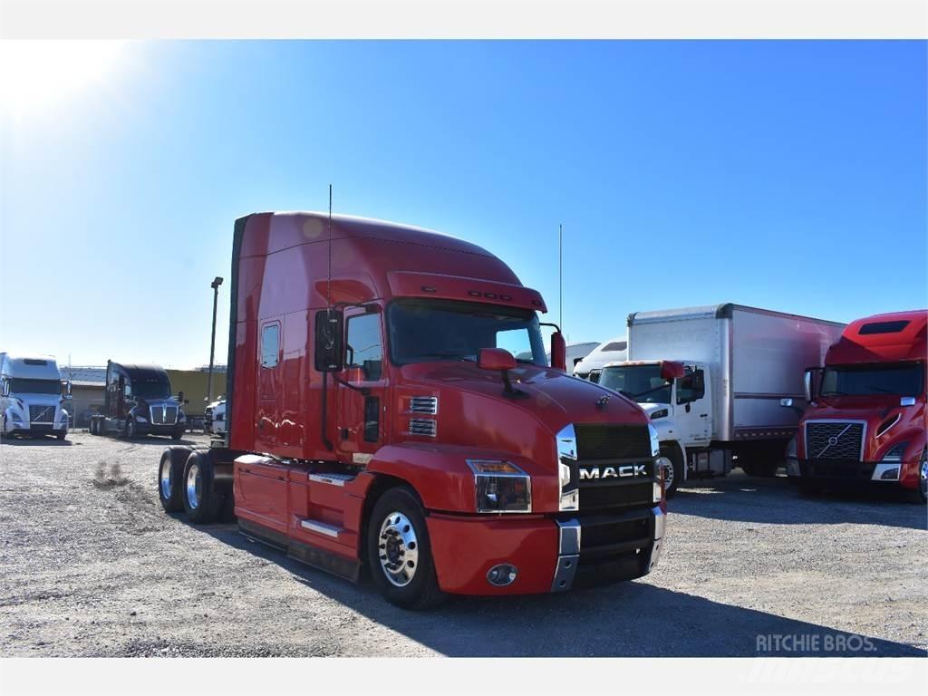Mack ANTHEM Vilcēji