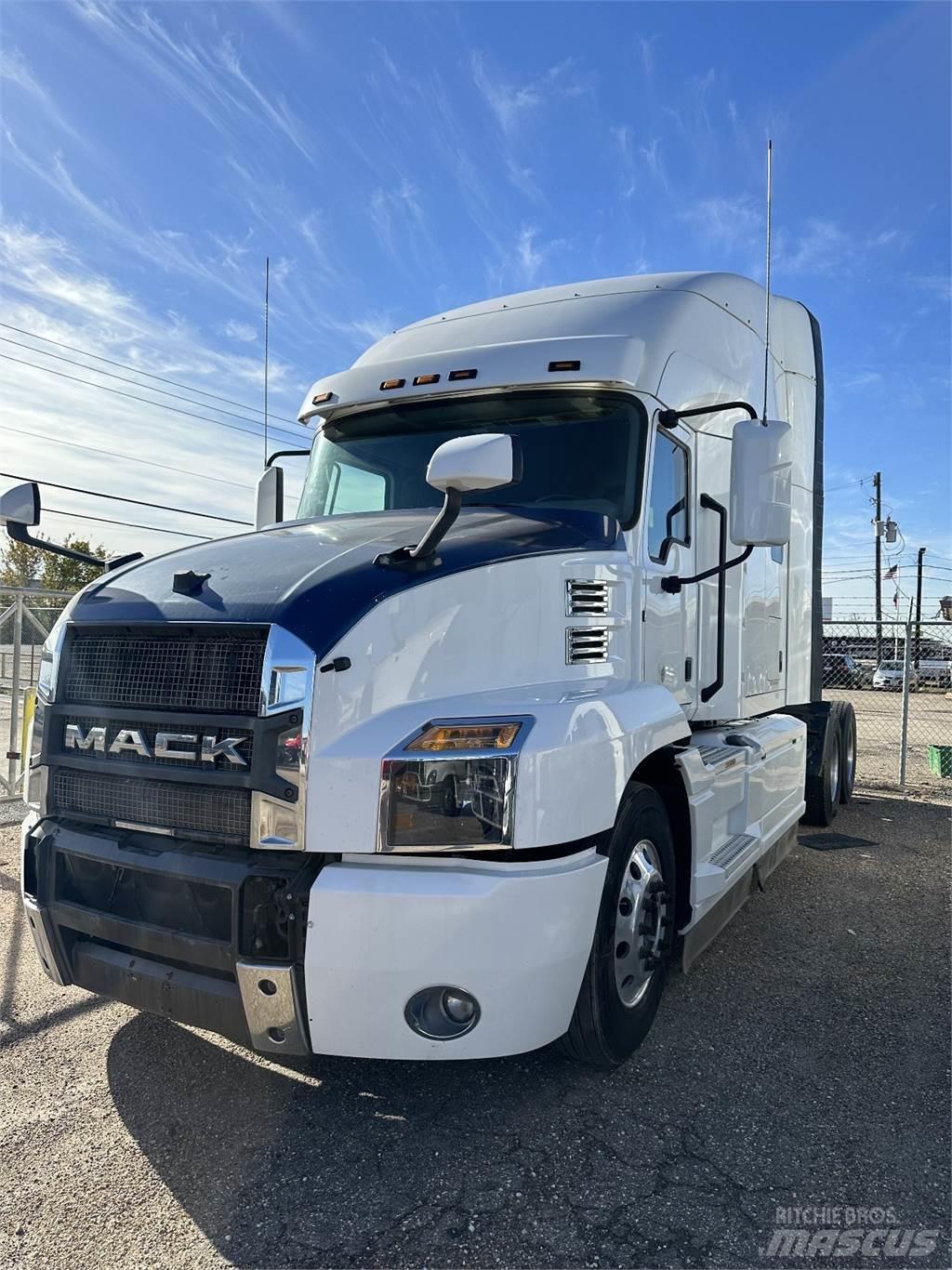 Mack ANTHEM Vilcēji