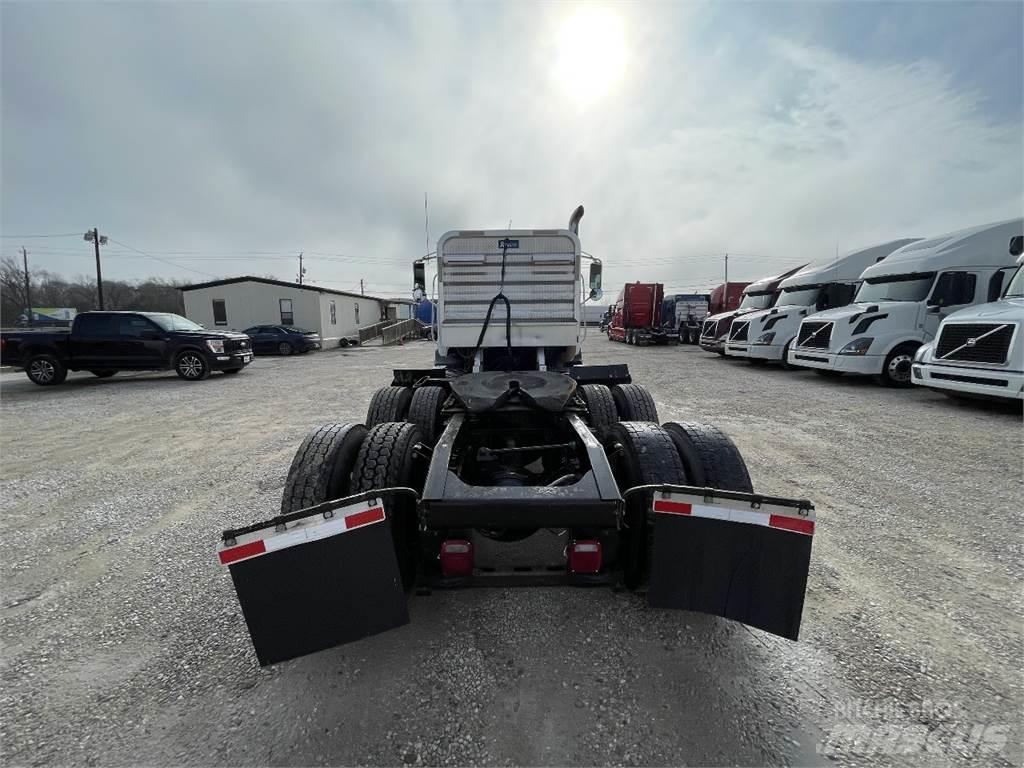 Mack CXU613 Vilcēji
