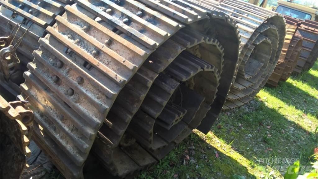 CAT 231D Sliedes, ķēdes un šasija