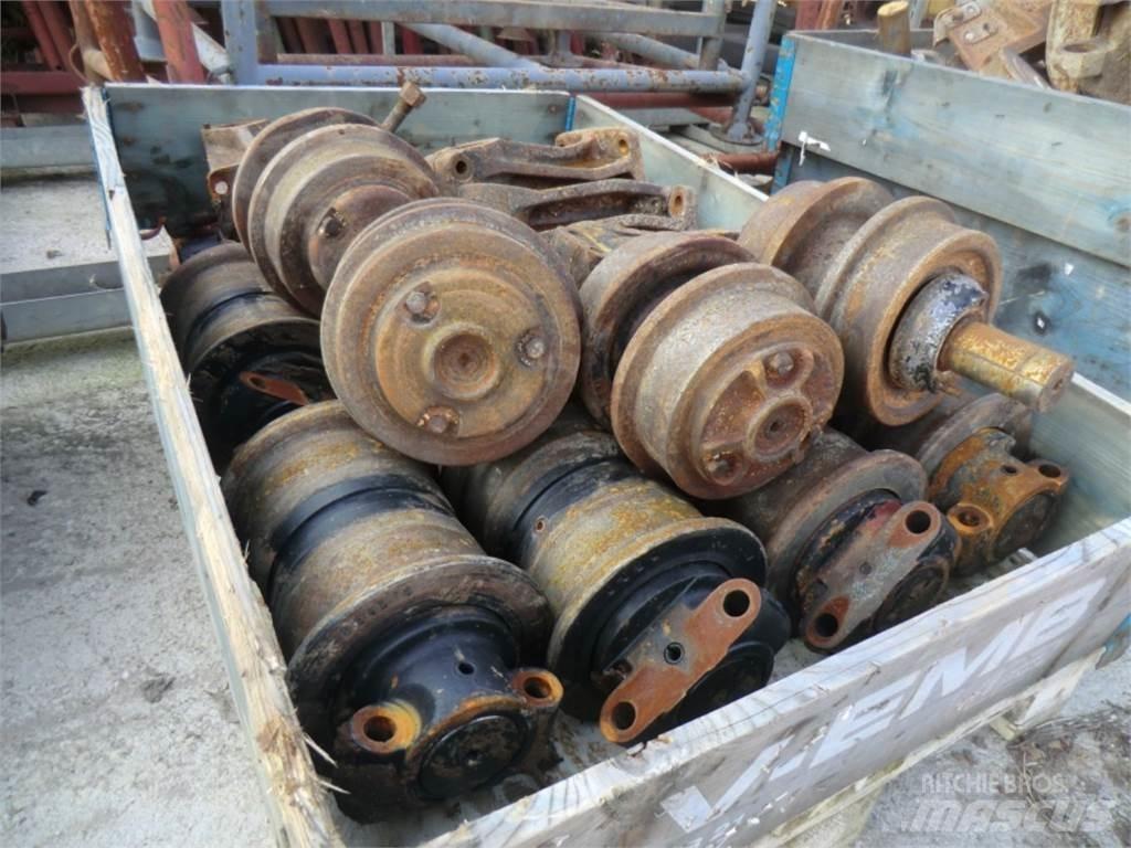 CAT 231D Sliedes, ķēdes un šasija