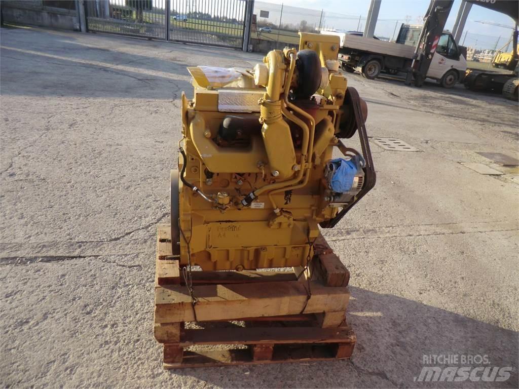CAT 3054 Dzinēji