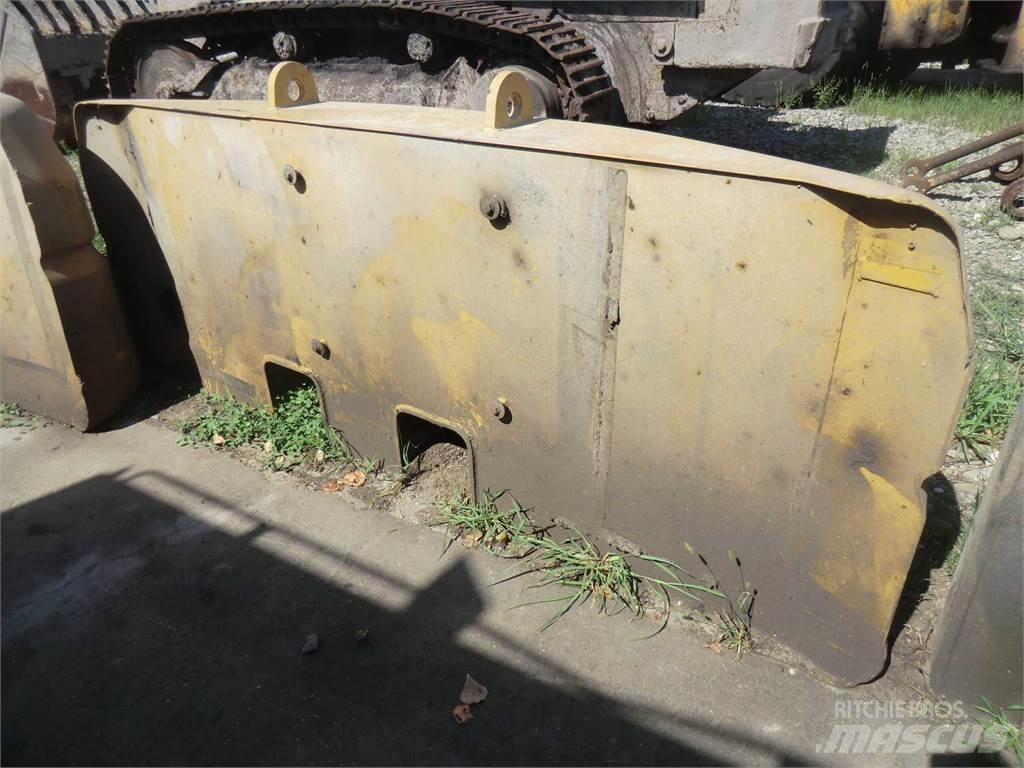 CAT 317B Šasija un piekare