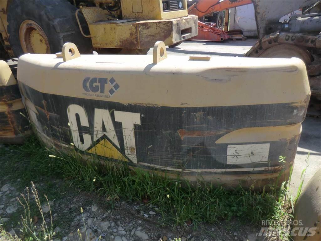 CAT 325B Šasija un piekare
